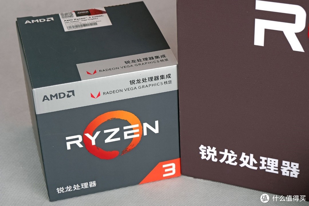 #原创新人#用核显吃鸡是怎样的一种体验—AMD 锐龙 Ryzen 3 2200G APU处理器 装机