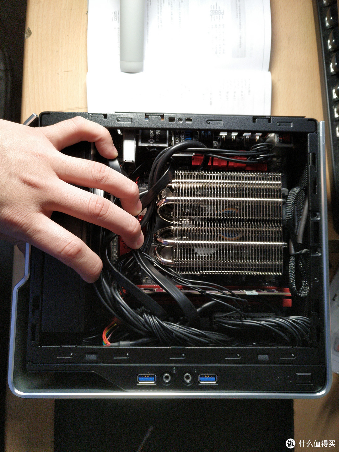 超小AM4 ITX 核显主机—IN WIN 迎广 肖邦 银色 迷你机箱装机体验