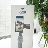 DJI OSMO Mobile 2 Gimbal云台外观展示(锂电池|收纳盒|价格|变焦滑杆)