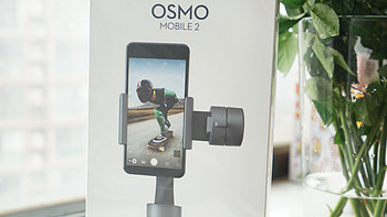 DJI OSMO Mobile 2 Gimbal云台外观展示(锂电池|收纳盒|价格|变焦滑杆)