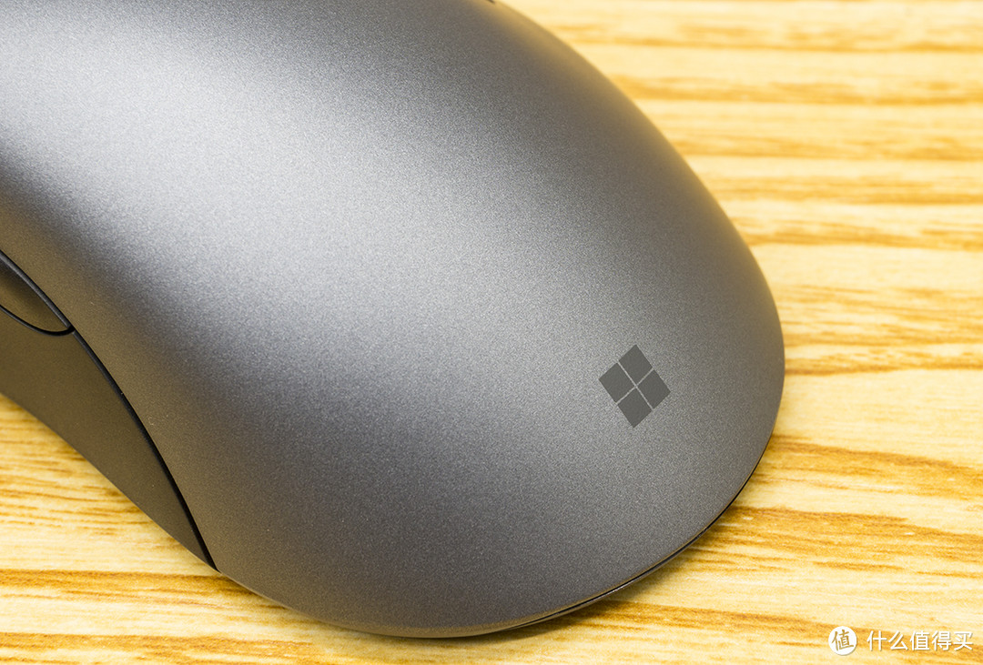 Microsoft 微软 IE3.0 蓝影增强版鼠标：放弃吧，用它打游戏你会发狂的