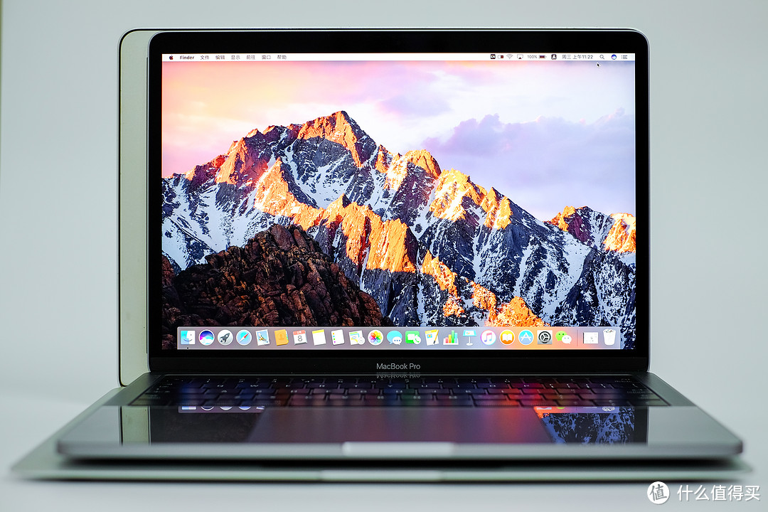 美貌与才华的化身：新款 MacBook Pro 使用评测及App、配件推荐