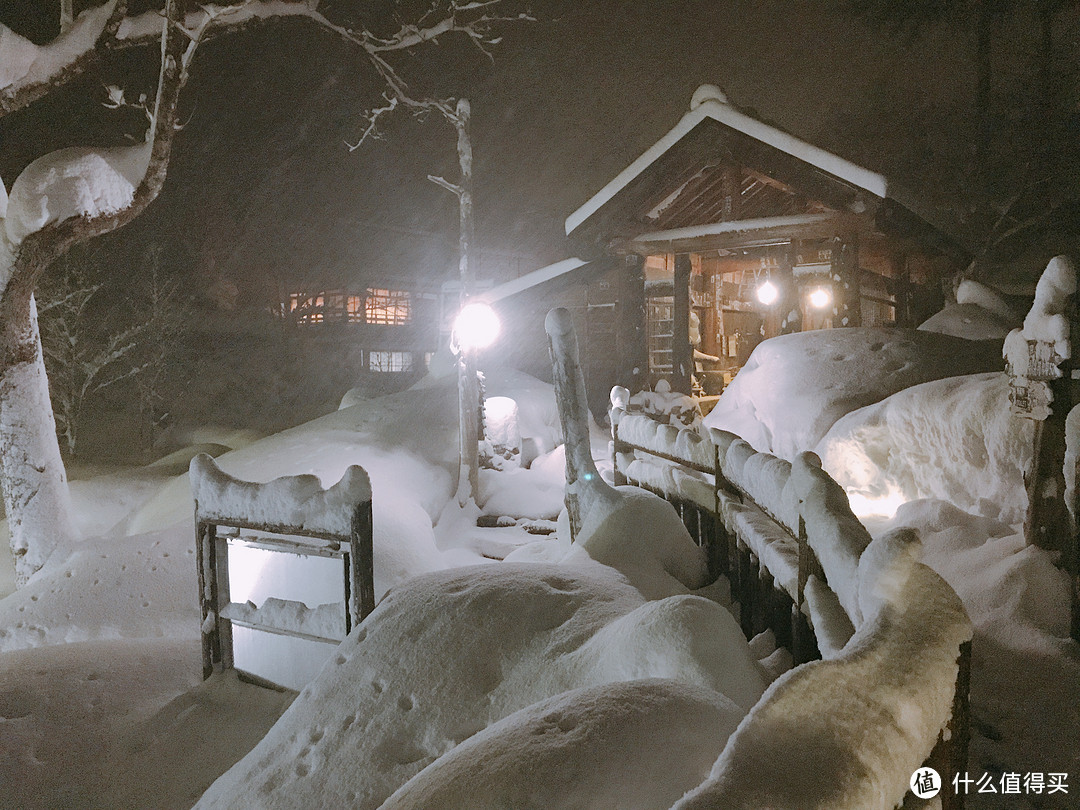 雪国绝景温泉行：远离春节人潮的静谧度假之旅