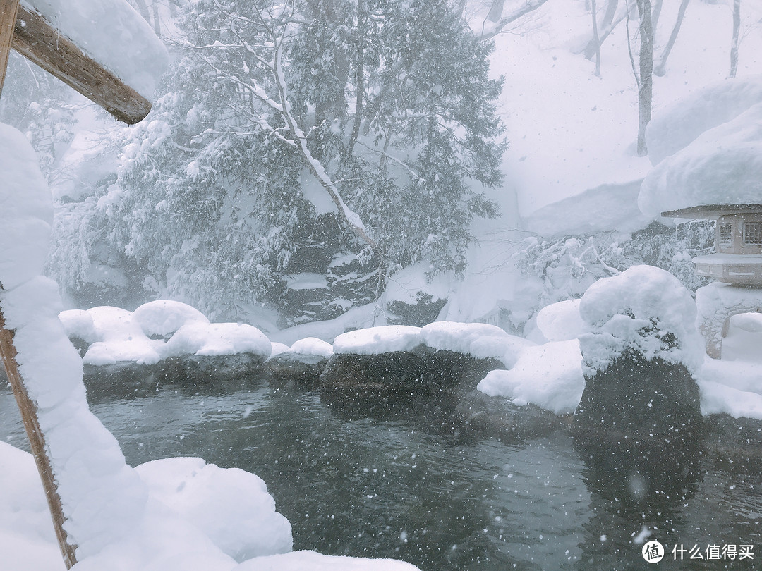 雪国绝景温泉行：远离春节人潮的静谧度假之旅