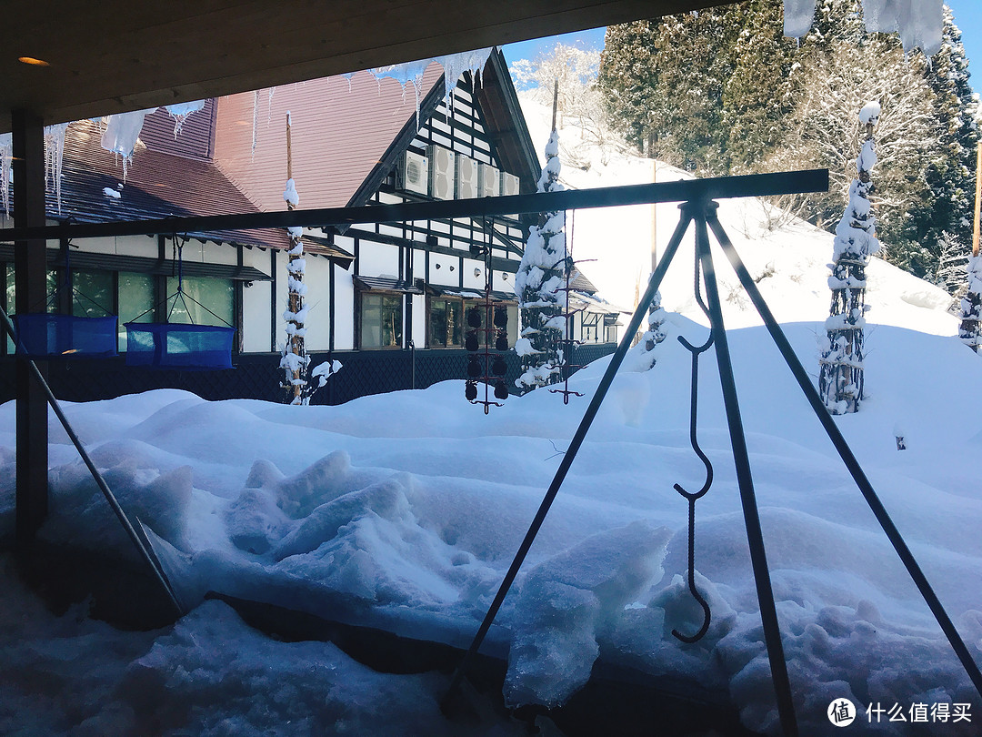 雪国绝景温泉行：远离春节人潮的静谧度假之旅