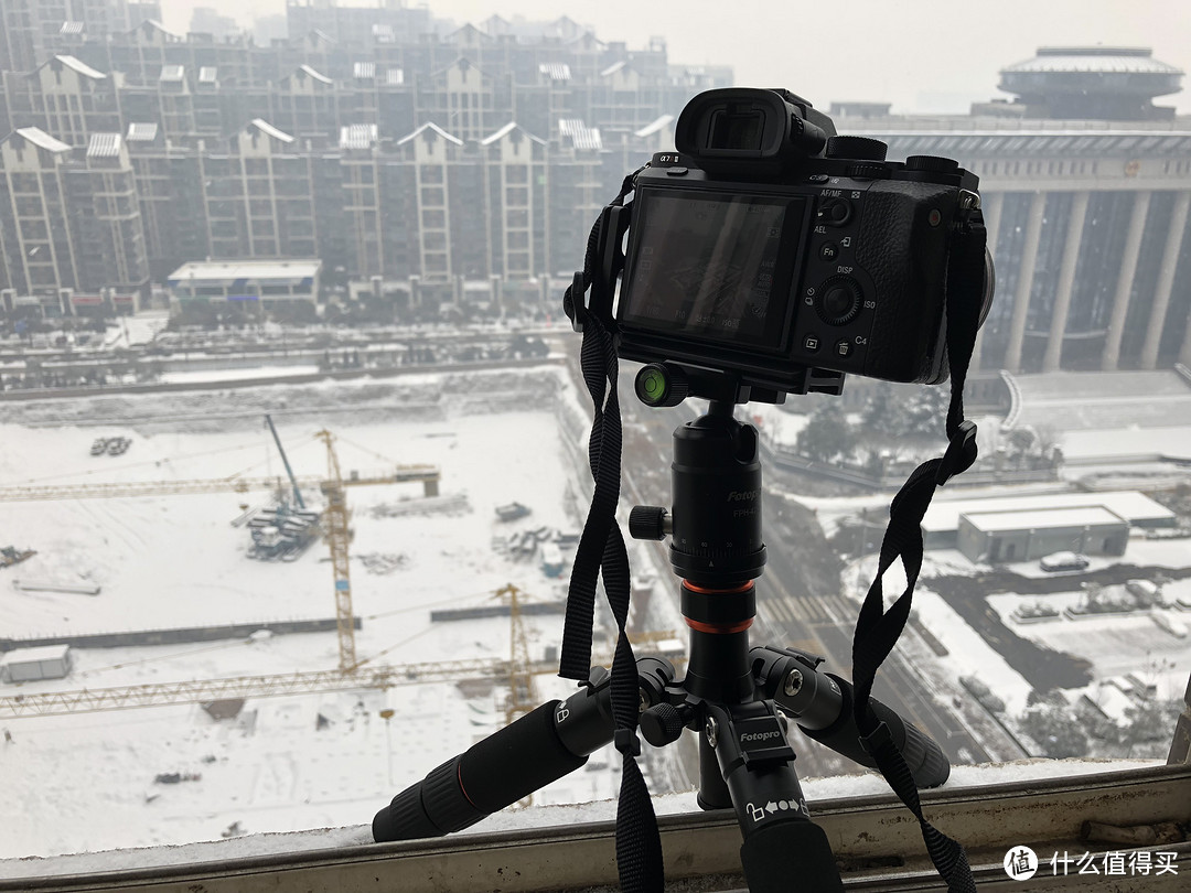 “爬楼神器”—Fotopro 富图宝 M-4C 碳钎维脚架 开箱