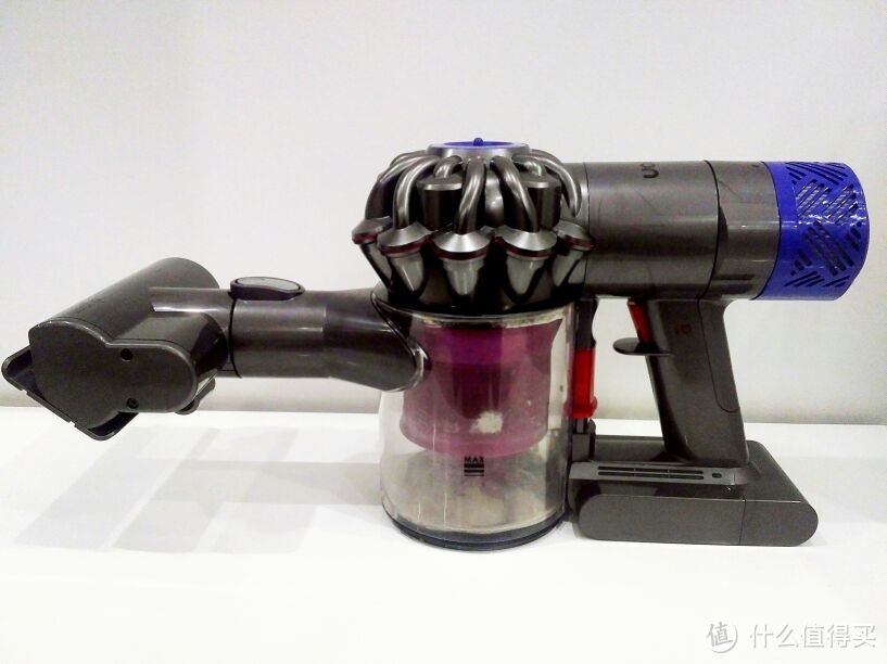 带来不一样的生活体验：Dyson 戴森 V6 Fluffy Extra 手持吸尘器