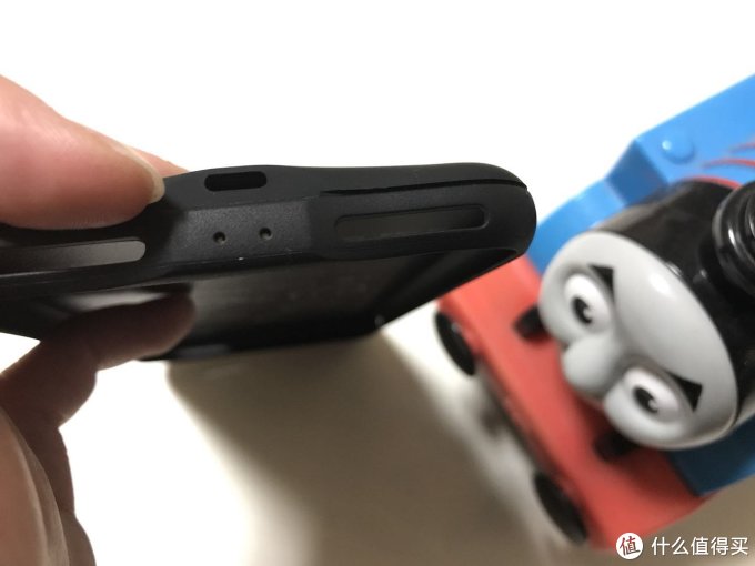 TORRAS 图拉斯 iphone 7plus背夹充电宝 使用报告