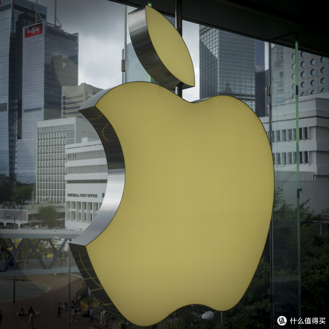 ↑国庆当天香港Apple Store iPhone 8全线缺货。