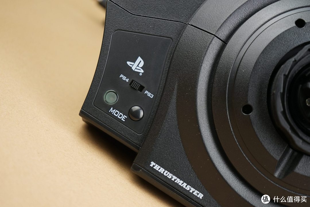 梦想有台法拉利，最后只能买个法拉利模拟器—THRUSTMASTER 图马思特 T300法拉利版 游戏方向盘