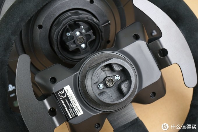 最后只能买个法拉利模拟器—thrustmaster 图马思特 t300法拉利版
