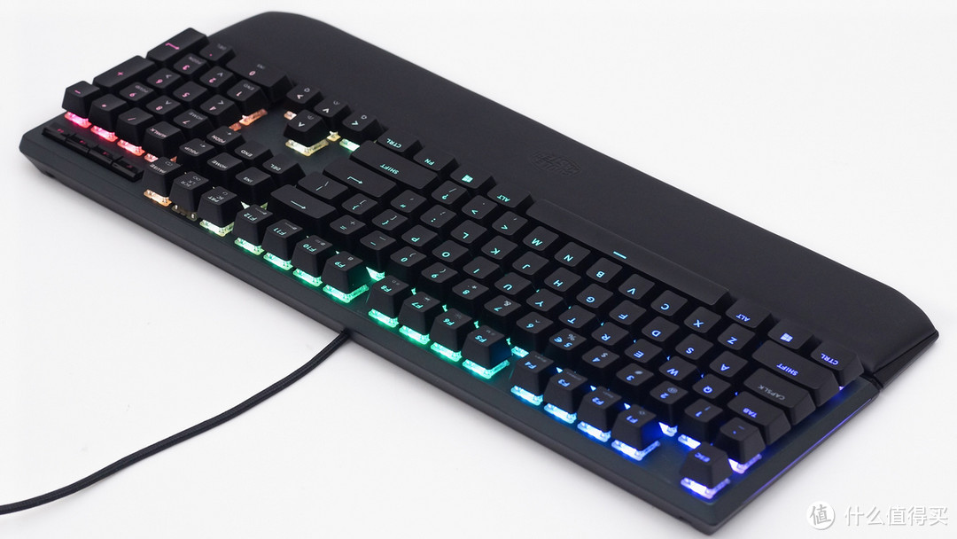 三面氛围灯：CoolerMaster 酷冷至尊 MK750 RGB 机械键盘 开箱体验