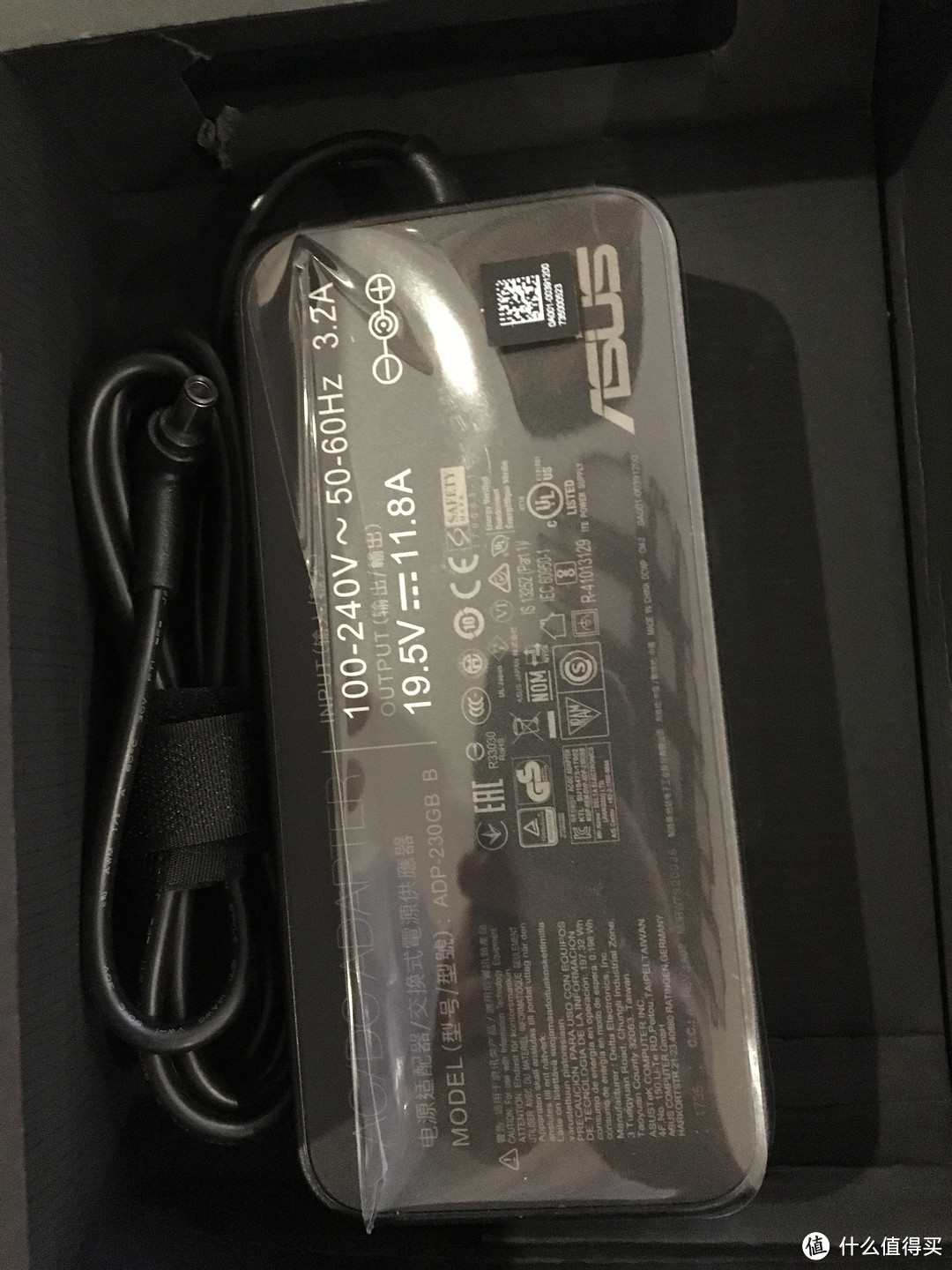 #原创新人#败家之眼：ASUS 华硕 ROG玩家国度 GX501 游戏本 开箱