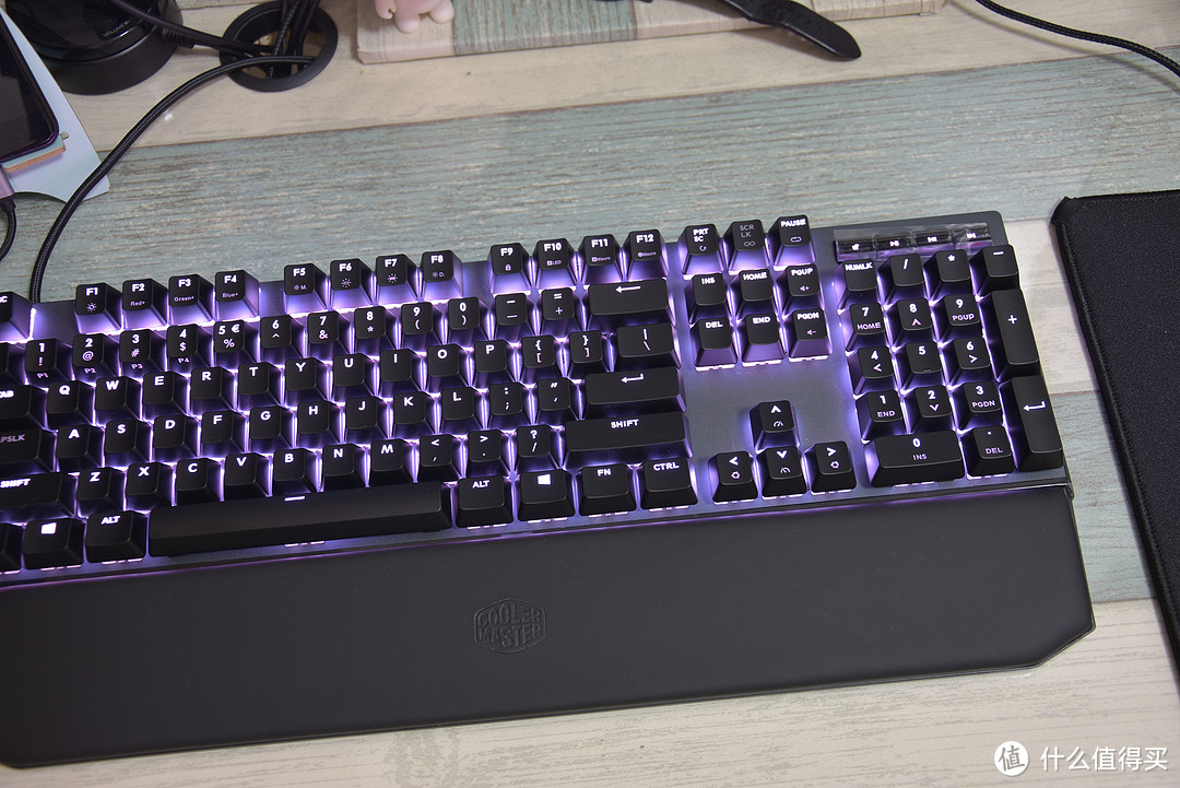 #原创新人#新的一年，给自己来一把键盘：CoolerMaster 酷冷至尊 MK750 RGB 机械键盘 简单开箱