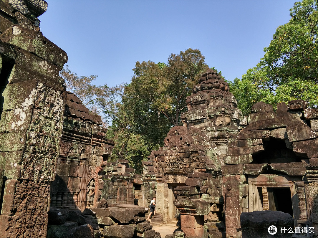 ▲寺庙里有很多阿普沙拉女神。雕刻立体，比其他地方深了不少