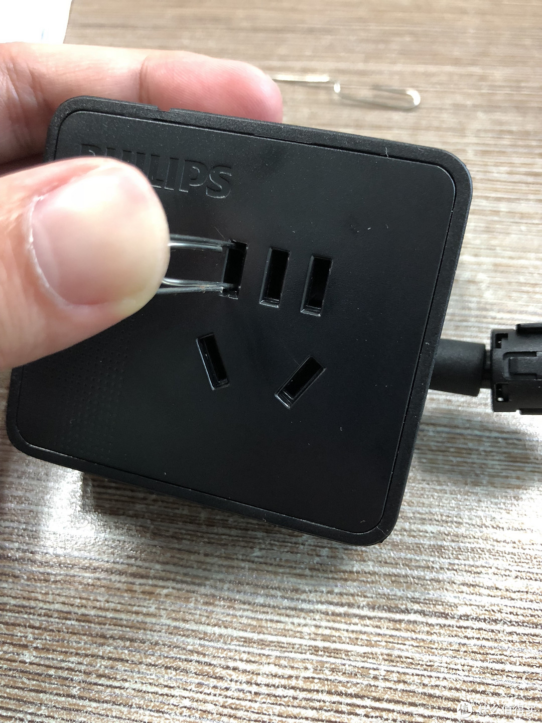 #轻众测#飞利浦 便携迷你USB桌面旅行插座