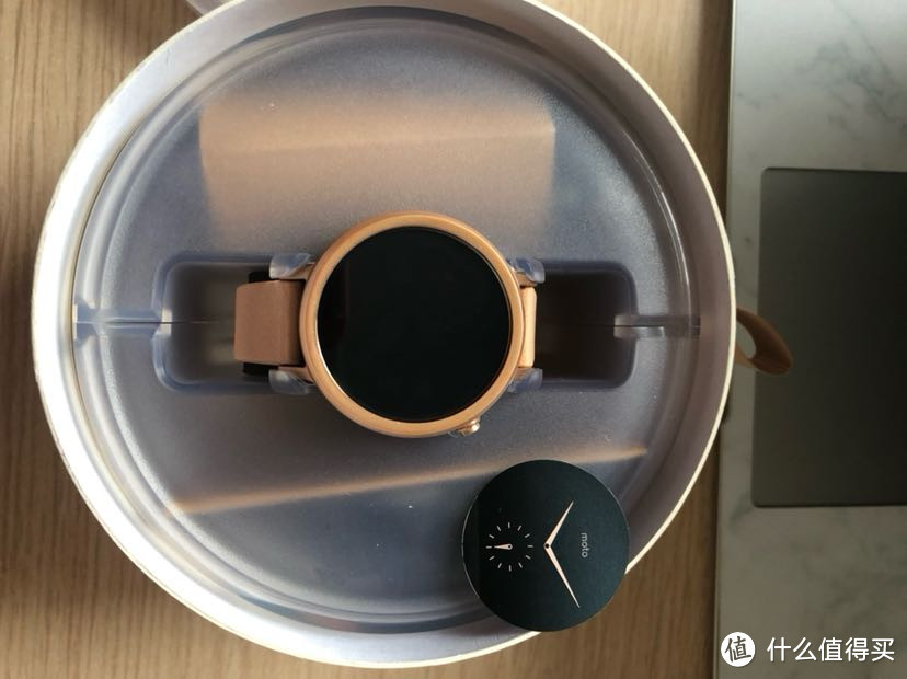 拔了一棵种了三年的草，想不到根都烂了：MOTOROLA 摩托罗拉 Moto360 二代 智能手表