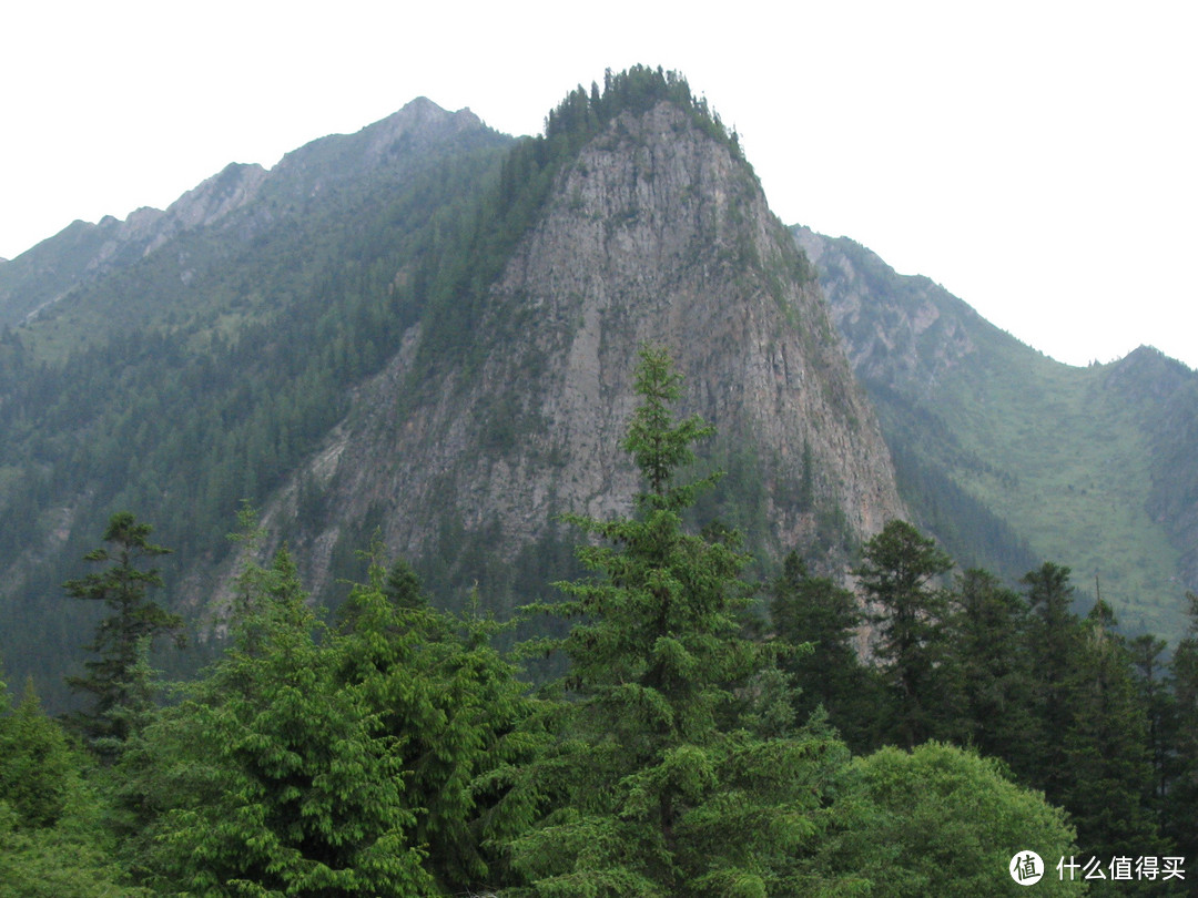 九寨沟乐山大佛峨眉山黄龙9日游