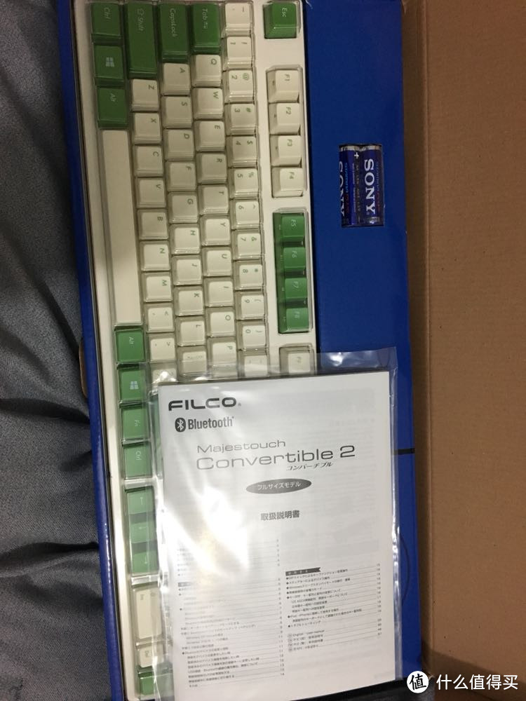 没用过青轴机械键盘的人生不是完整的人生：FILCO 斐尔可 FKBC104MC/EWG2 青轴 双模键盘 开箱