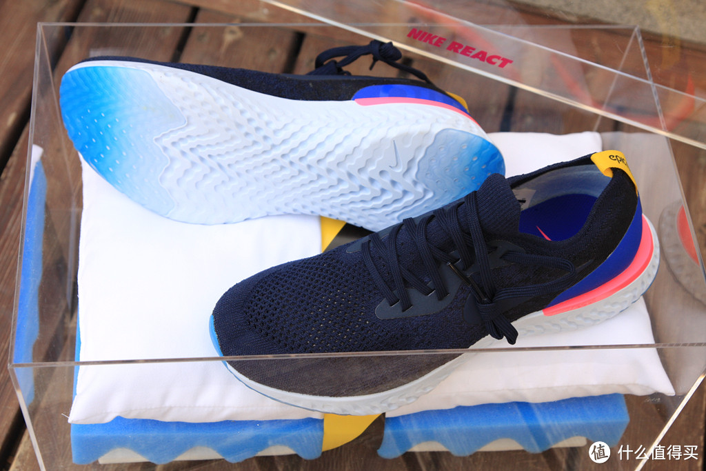 对抗Ultra Boost：Nike 耐克 Epic React Flyknit 跑鞋 体验评测