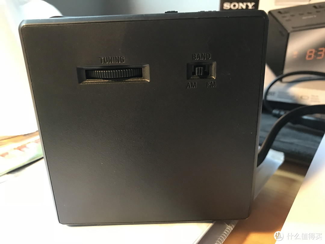 美国带回120v闹钟收音机改220V变压器：Sony 索尼 ICFC1T 闹钟