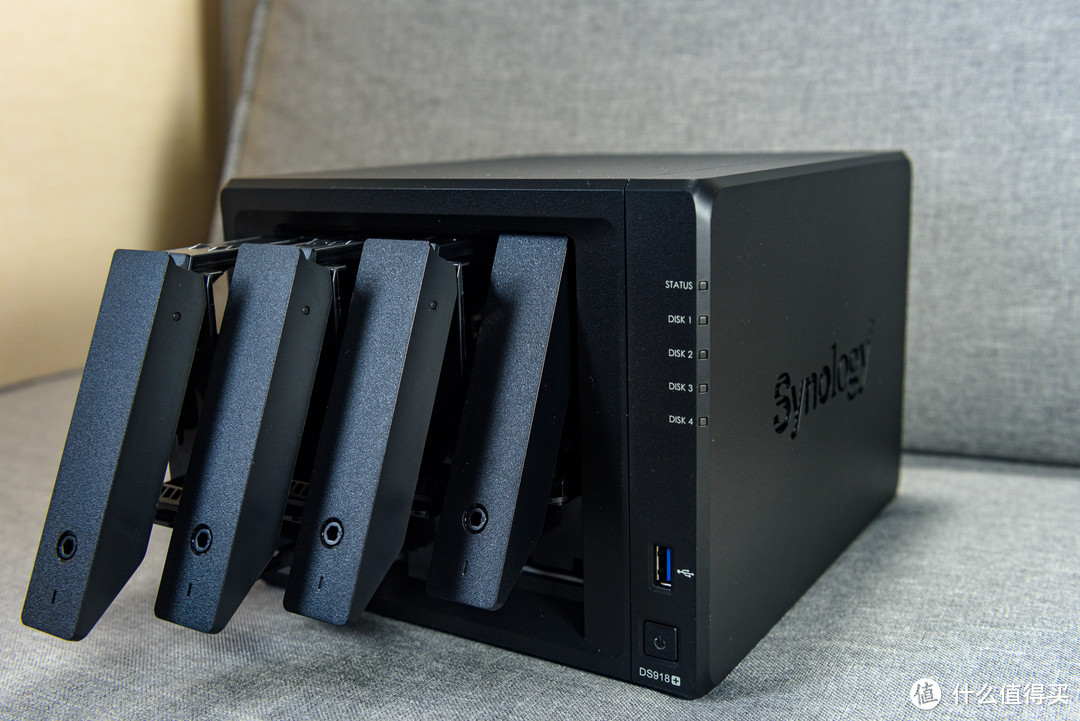 Synology 群晖 DS918+ NAS 及Seagate 希捷 酷狼 10T 硬盘 开箱