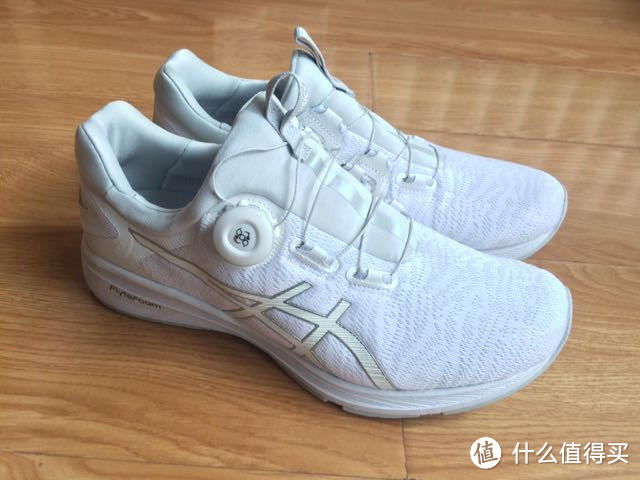 ASICS 亚瑟士 DYNAMIS BOA 旋钮跑鞋 开箱和简单测评