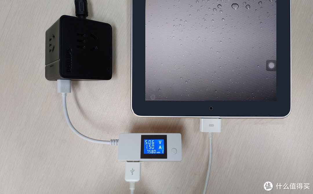 桌面好帮手——飞利浦 便携迷你USB桌面旅行插座