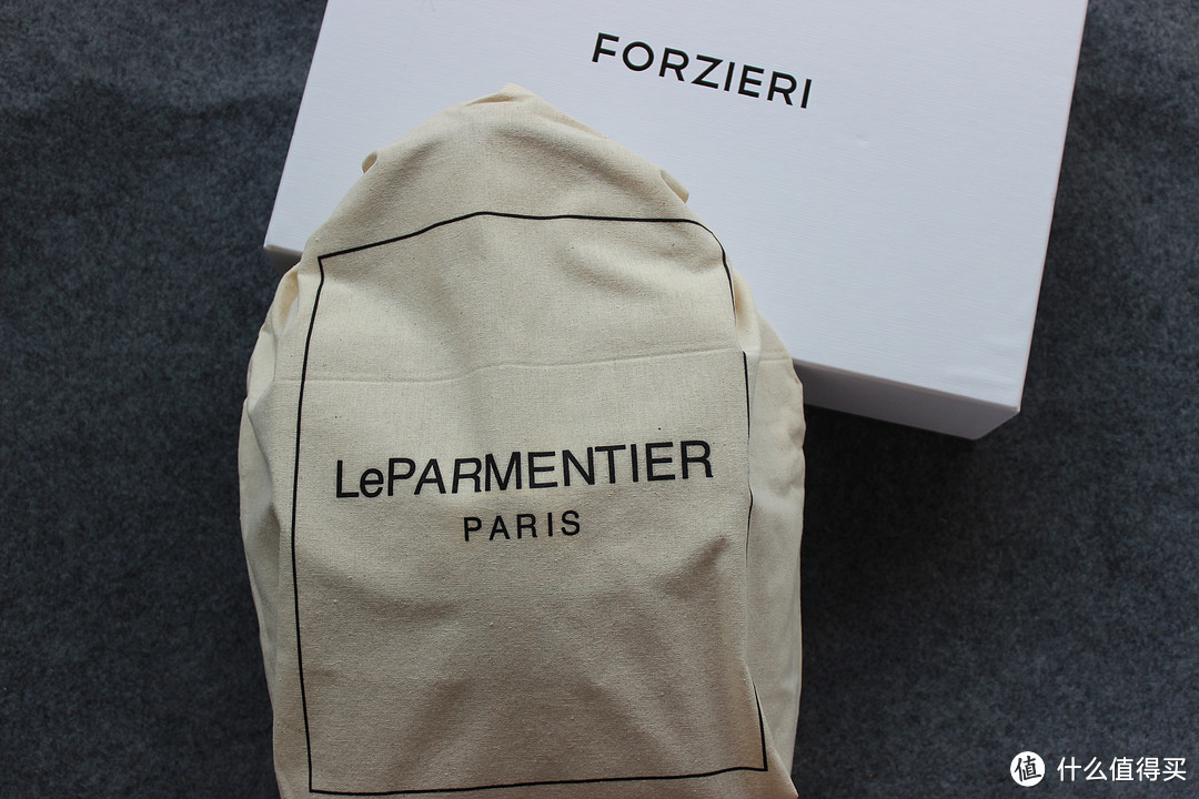 来自Forzieri的礼物：LE PARMENTIER Lutece 驼色小号背包