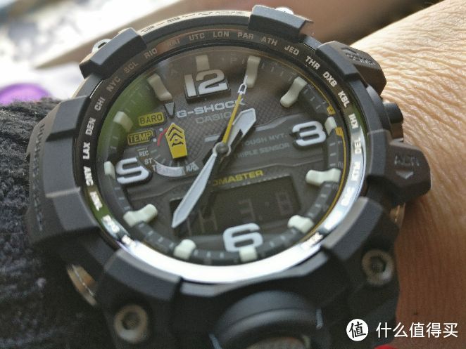 人生第一块户外表—CASIO 卡西欧 G-SHOCK系列 男款运动腕表