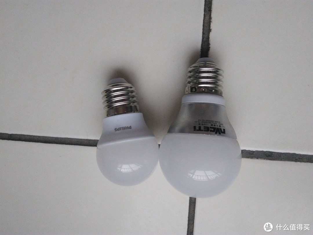 PHILIPS 飞利浦 LED球泡 5W E27 6500K 开箱与使用体验