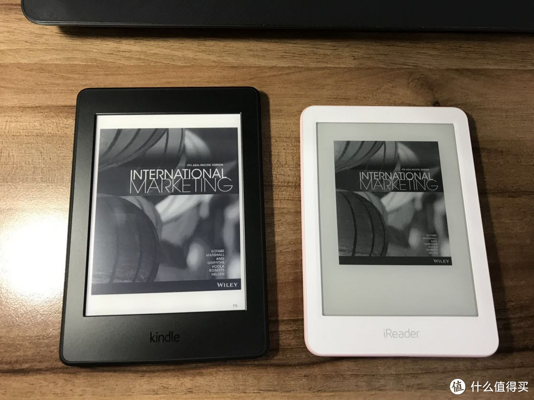 #剁主计划-西安# 究竟100块贵在哪？—Amazon 亚马逊 Kindle Paperwhite 开箱&对比评测iReader 悦享版