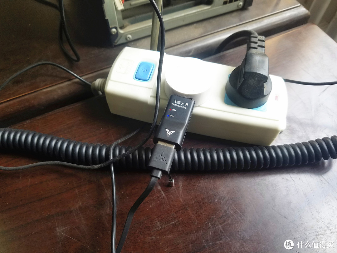 吃鸡神器千千万,好使也就一小半—FlyDigi 飞智 WEE 蓝牙游戏手柄 开箱体验