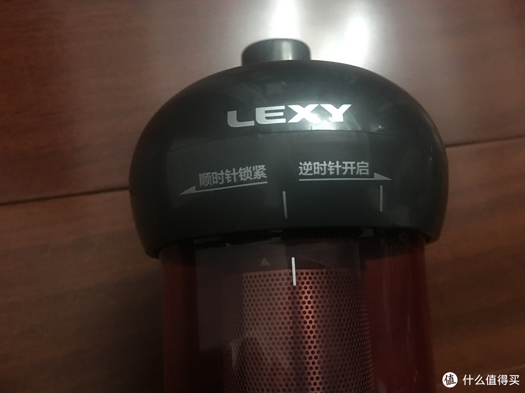 立式无线吸尘器的正确使用姿势——LEXY/莱克 魔洁M8 Lite立式多功能吸尘器评测报告