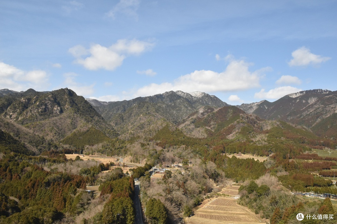 沿途风景,或萧瑟,或广袤。 沿途风景,或萧瑟,或广袤。