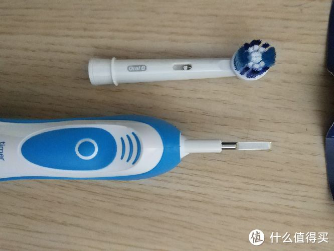 #原创新人#广发信用卡积分换的 Oral-B 欧乐-B type3744 电动牙刷 简晒