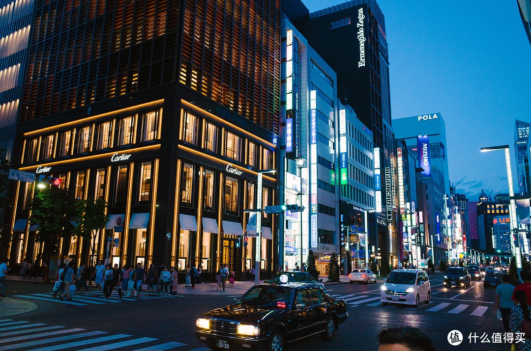 迷失在东京的夜色中