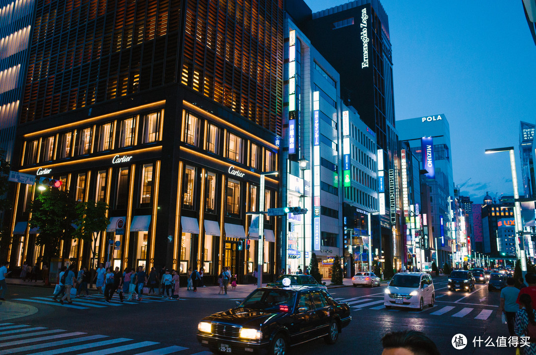 迷失在东京的夜色中