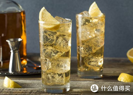酒鬼福利:威士忌到底属于什么酒？怎样优（zhuang）雅（bi）地喝威士忌？