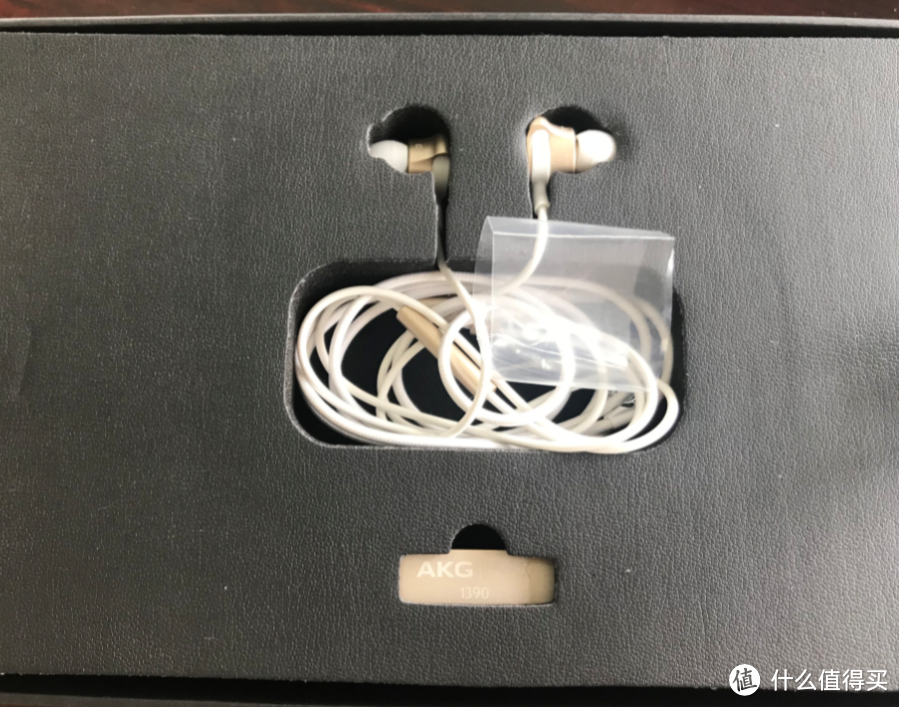 半路退烧—AKG 爱科技 K3003LE、Beats solo3 Wireless、SHURE 舒尔 SE425 耳机开箱晒单