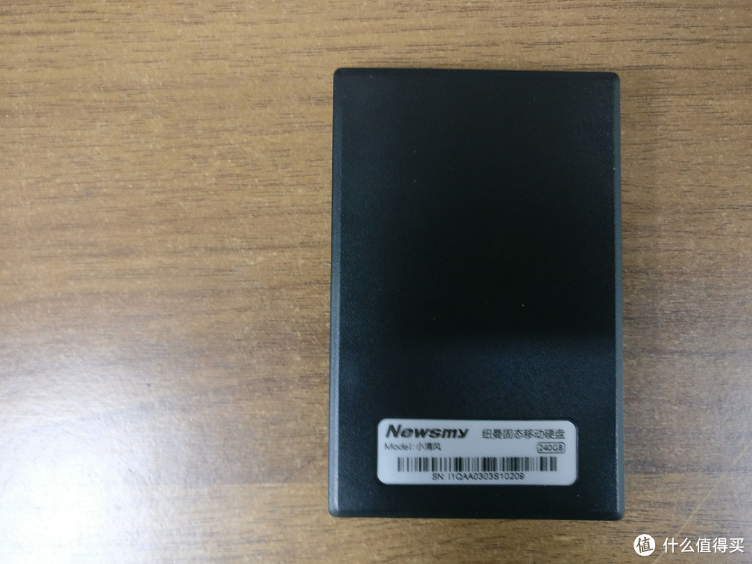 U盘价的入门便携SSD：Newsmy 纽曼 小清风 240G 便携 SSD 硬盘 晒单评测