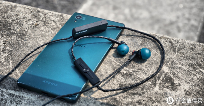 一款电量持久音质尚可挤公交坐地铁通勤蓝牙耳机onkyo安桥e200bt耳机