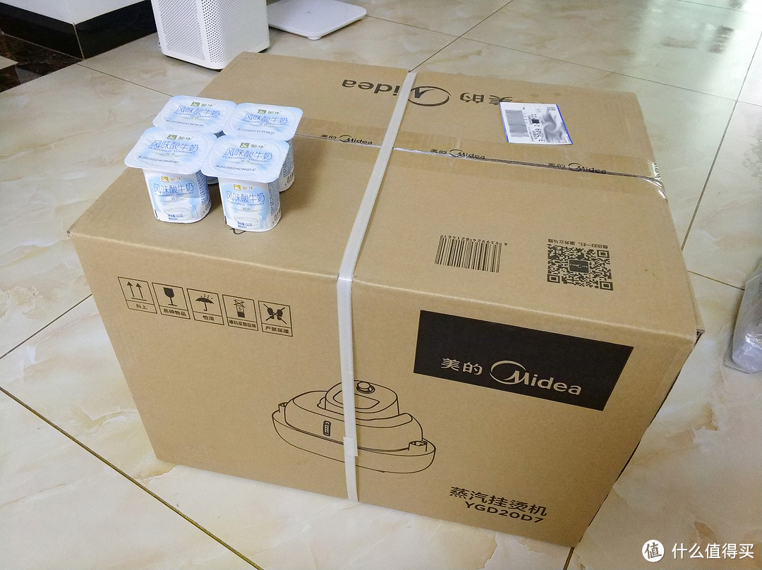 Midea 美的 蒸汽挂烫机YGD20D7 开箱试用