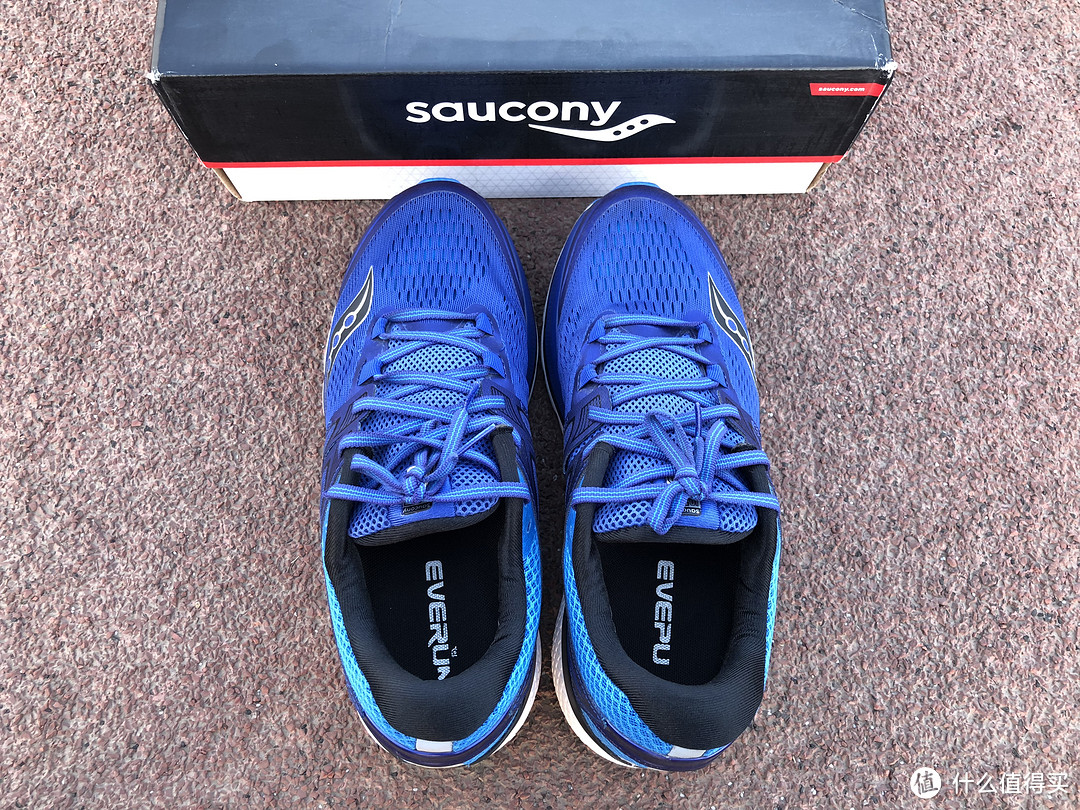 #剁主计划-郑州#Q弹脚感 亚瑟士的强力对手：Saucony 圣康尼 Triumph ISO 3 *级缓冲跑鞋 开箱