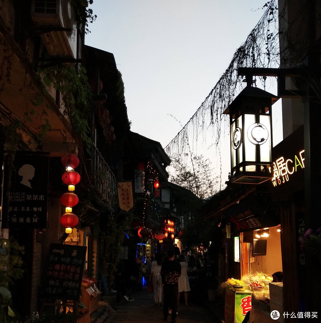 和你在路上——FIRST STOP：勒是雾都