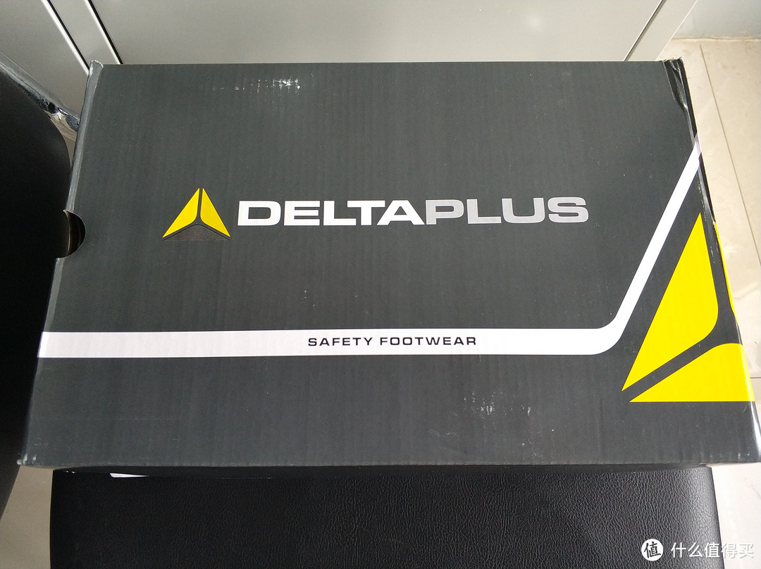 工地狗日常2：无惧烂路—DELTAPLUS 代尔塔 安全鞋 开箱