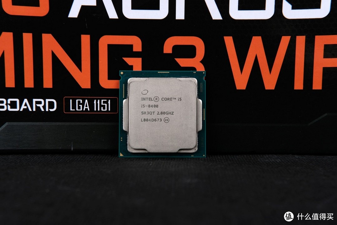 #原创新人#不能超频，但“轻功”了得！INTEL 英特尔 i5-8400 CPU &GIGABYTE 技嘉 GTX1070 显卡 装机首测