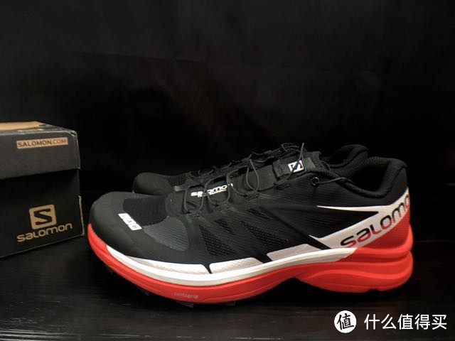 进阶之路赢在下坡：Salomon 萨洛蒙 大红鞋 Wings 8 跑鞋 评测