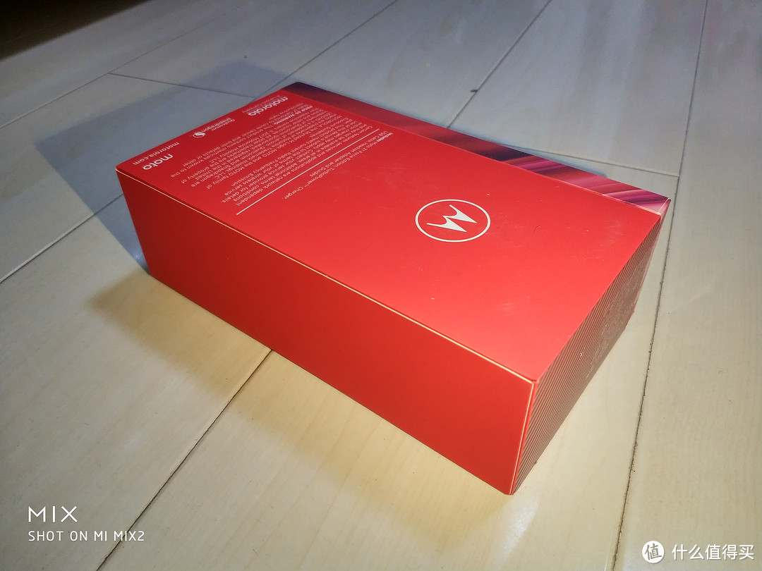 也来一发MOTOROLA 摩托罗拉  Z2 FORCE 智能手机 轻开箱