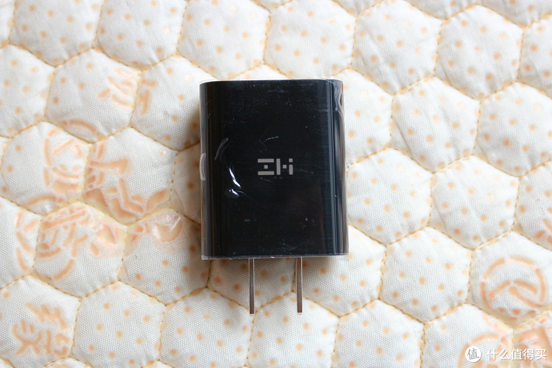 第一次参与京东众筹我就选了你，高颜值的无线快充板：ZMI 紫米 无线充电器 开箱